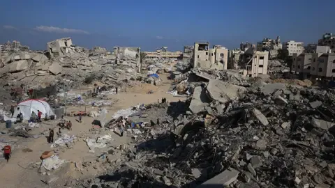 Military Tanks Push into Major Gaza City Civilian District